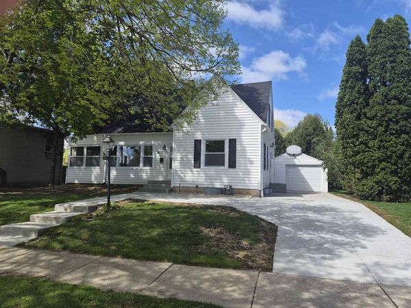915 Fremont Street, Janesville, WI 53545