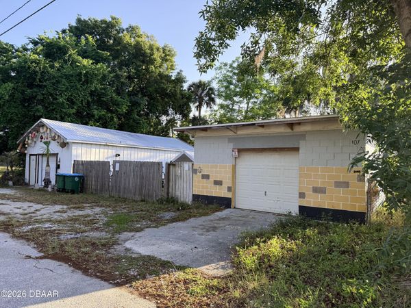 107 Lewis Street, New Smyrna Beach, FL 32168