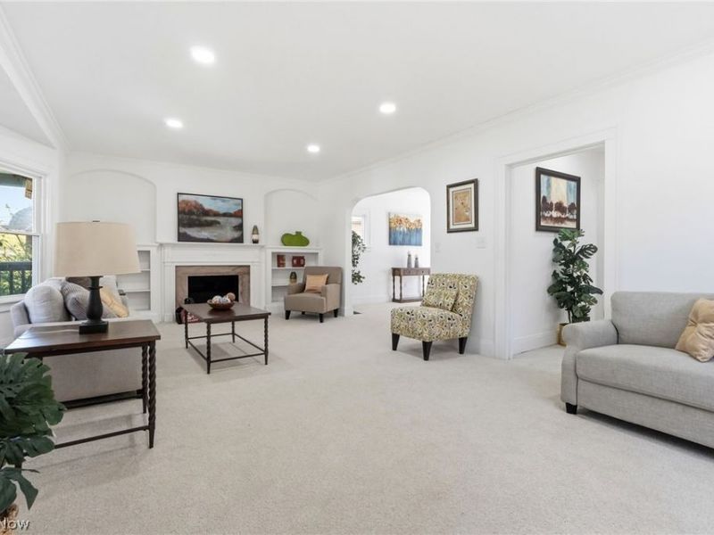 2009 Marlindale Road, Cleveland, OH 44118 Photo 5