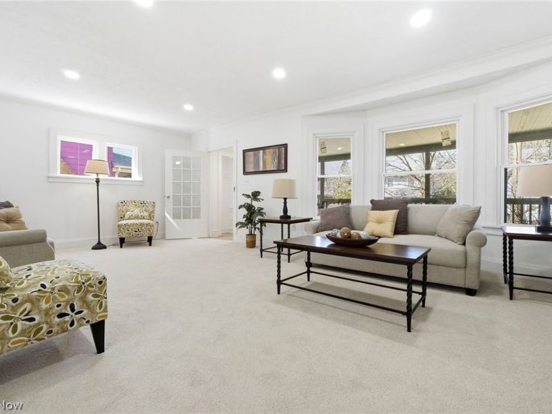 2009 Marlindale Road, Cleveland, OH 44118 Photo 7