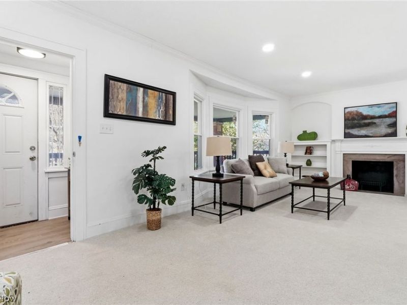 2009 Marlindale Road, Cleveland, OH 44118 Photo 9