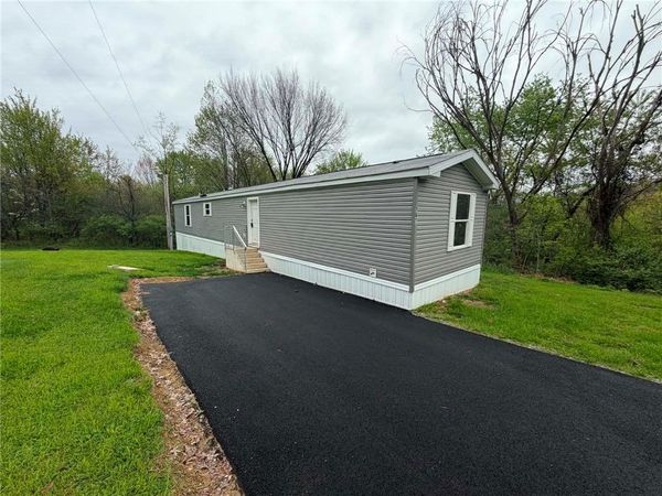 147 Terrace Ln , Zelienople, PA 16063