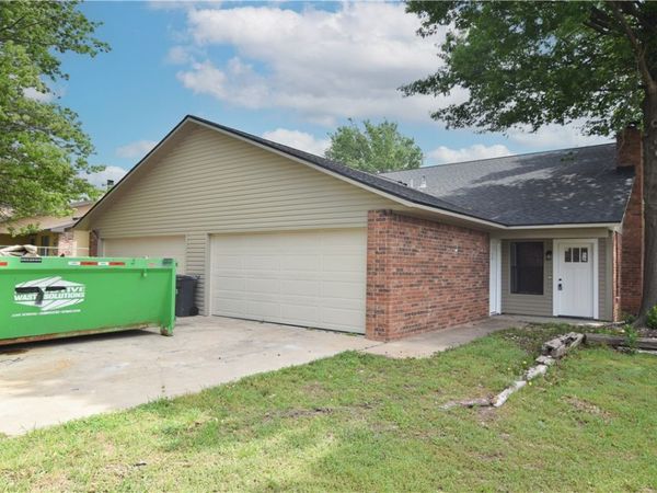 509 & 511 N 37th Street , Rogers, AR 72756