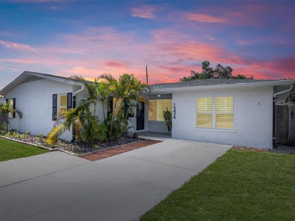 1224 80TH AVENUE N, ST PETERSBURG, FL 33702