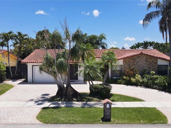 13300 SW 21st St , Miami, FL 33175