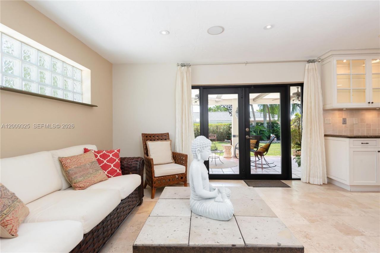 13300 SW 21st St, Miami, FL 33175 Photo