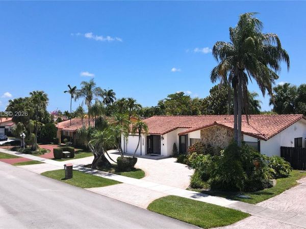 13300 SW 21st St , Miami, FL 33175