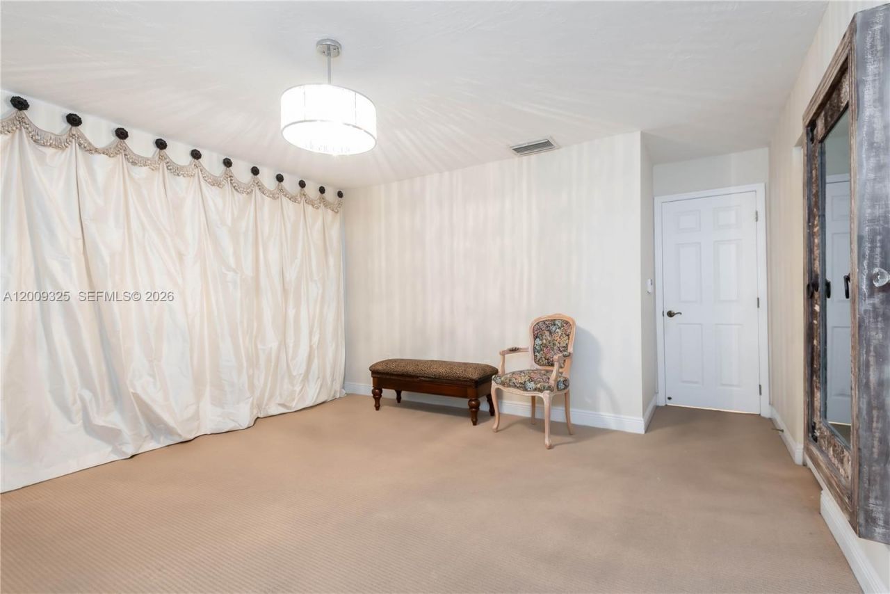 13300 SW 21st St, Miami, FL 33175 Photo