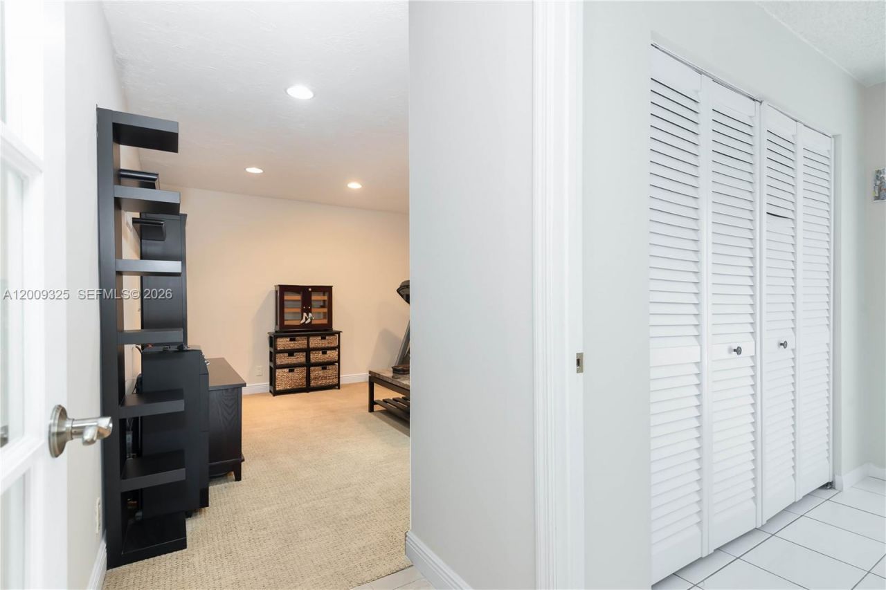 13300 SW 21st St, Miami, FL 33175 Photo