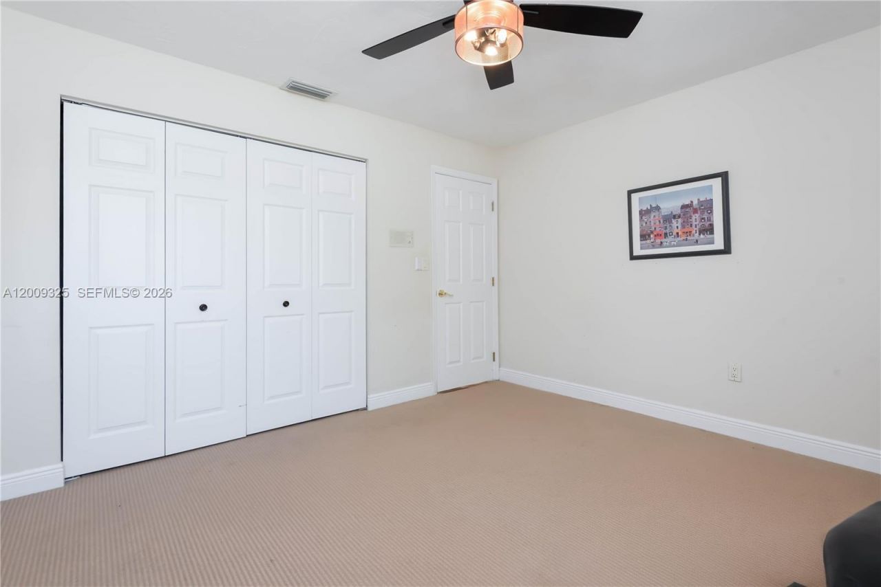 13300 SW 21st St, Miami, FL 33175 Photo