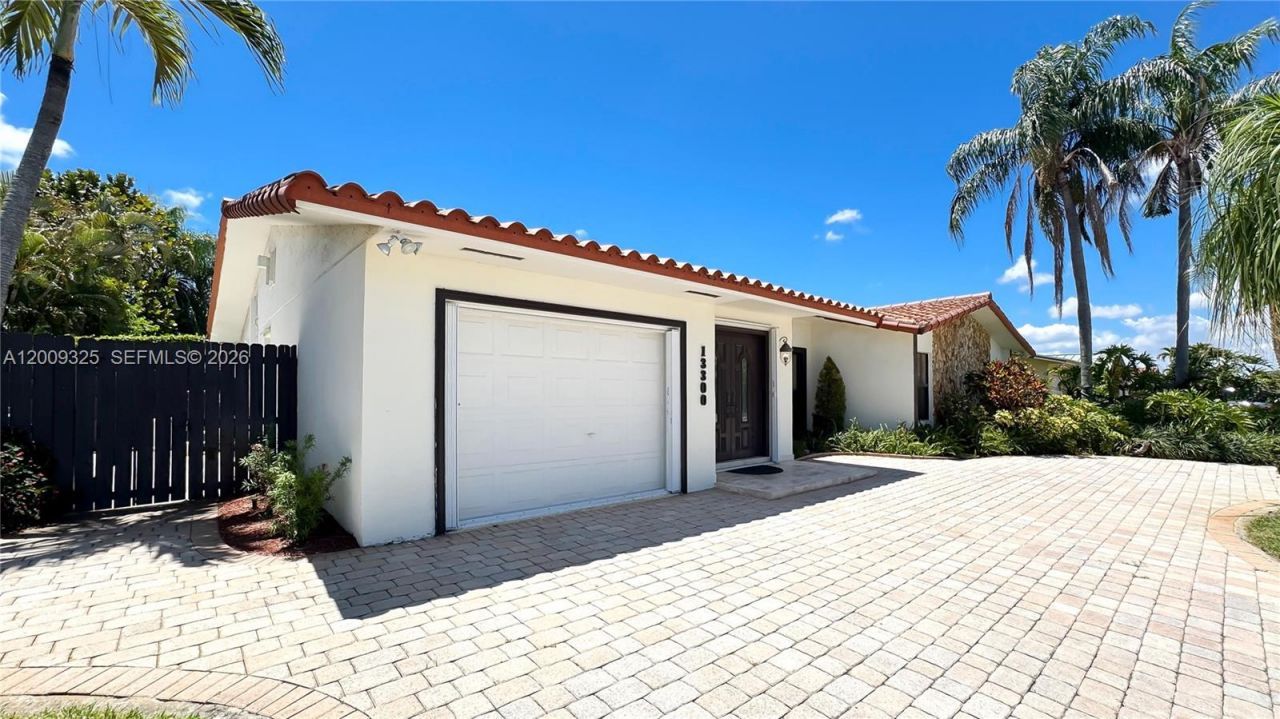 13300 SW 21st St, Miami, FL 33175 Photo