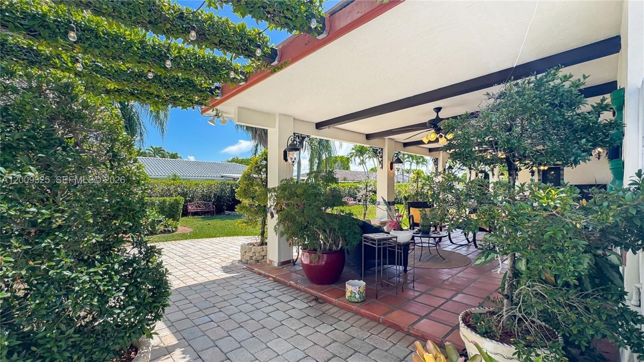 13300 SW 21st St, Miami, FL 33175 Photo