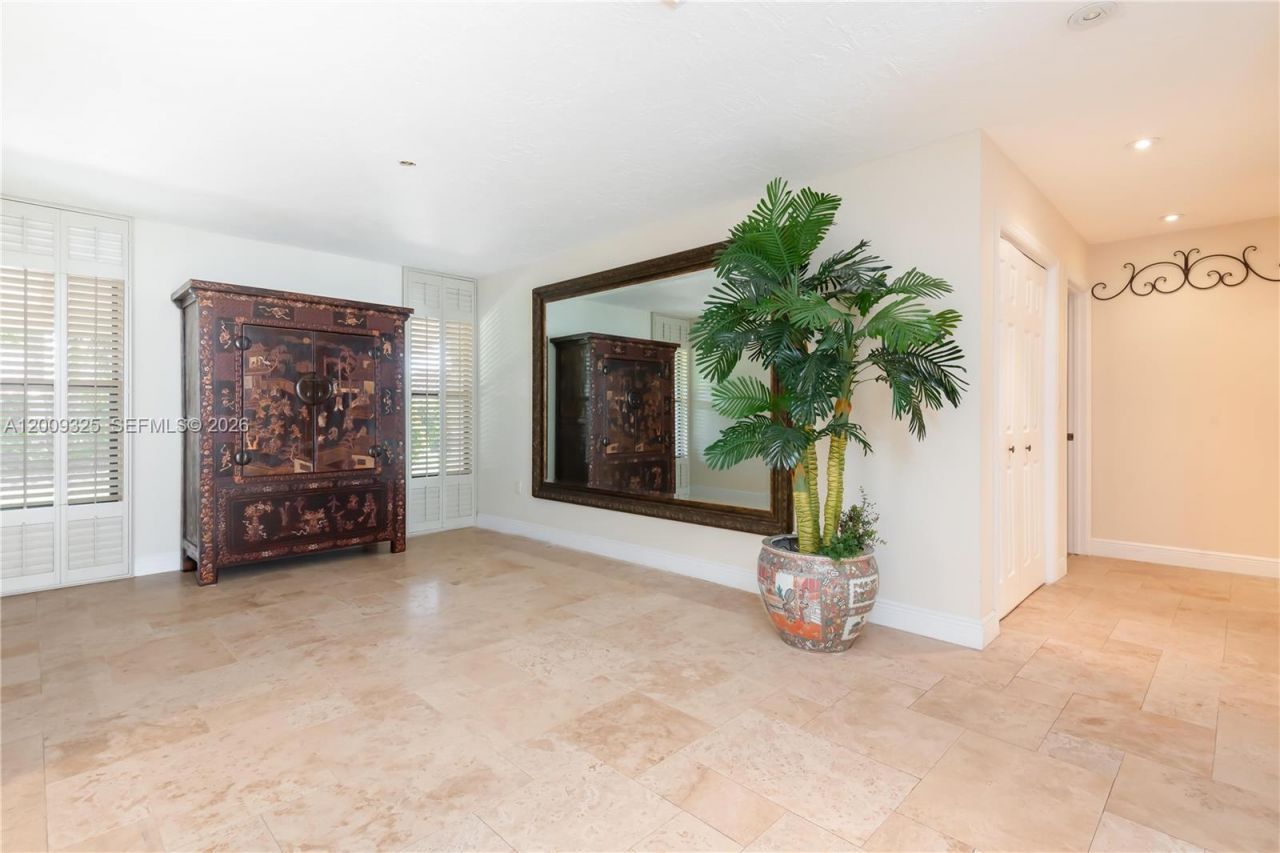 13300 SW 21st St, Miami, FL 33175 Photo