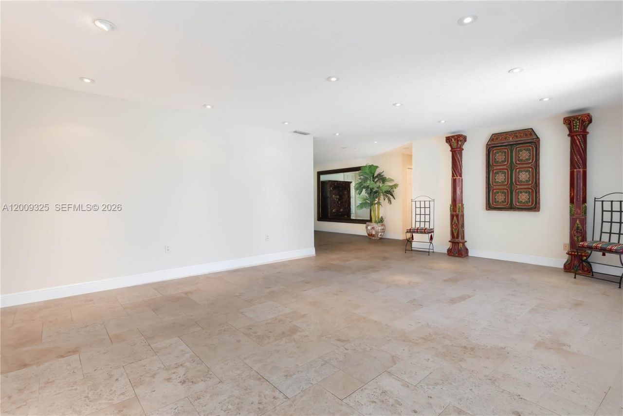 13300 SW 21st St, Miami, FL 33175 Photo