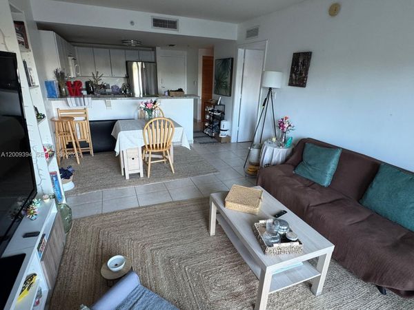 2740 SW 28th Ter , Unit 305, Miami, FL 33133