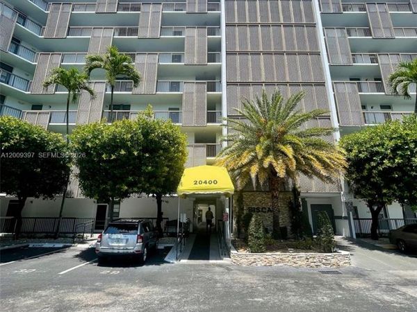 20400 W Country Club Dr , Unit 608, Aventura, FL 33180