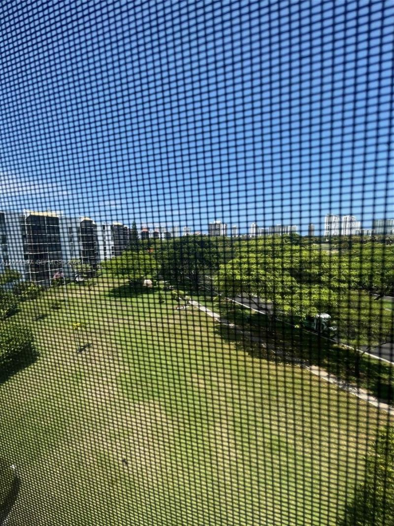 20400 W Country Club Dr , Unit 608, Aventura, FL 33180 Photo
