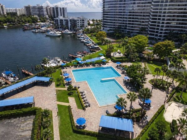 600 Three Islands Boulevard, Unit 1016, Hallandale Beach, FL 33009