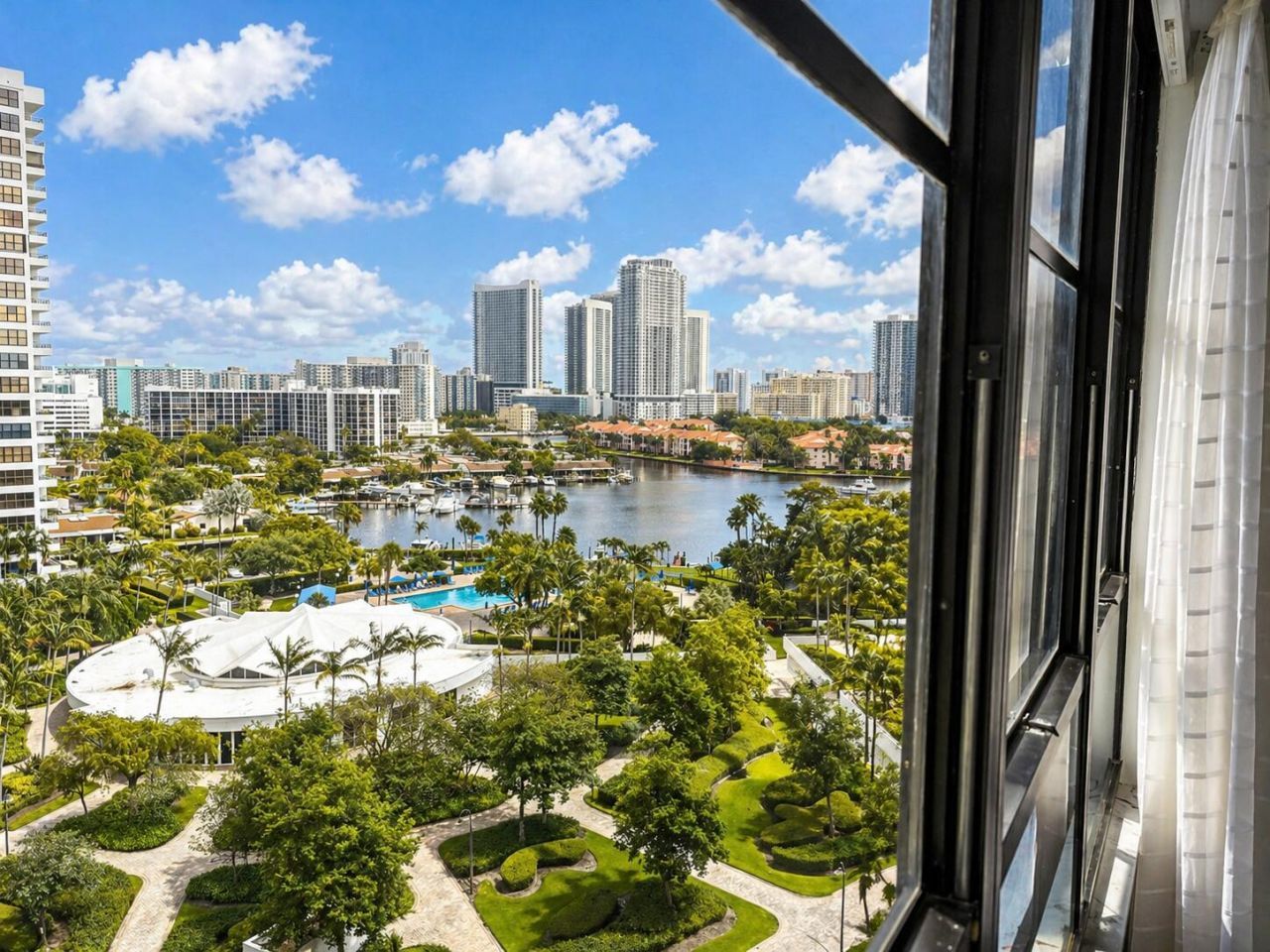 600 Three Islands Boulevard, Unit 1016, Hallandale Beach, FL 33009 Photo