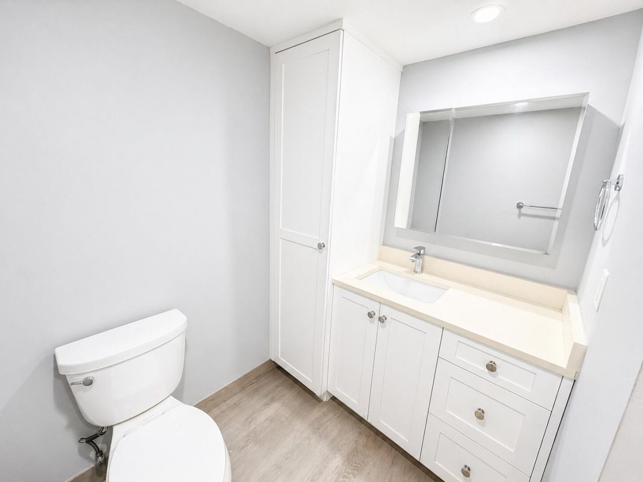 600 Three Islands Boulevard, Unit 1016, Hallandale Beach, FL 33009 Photo