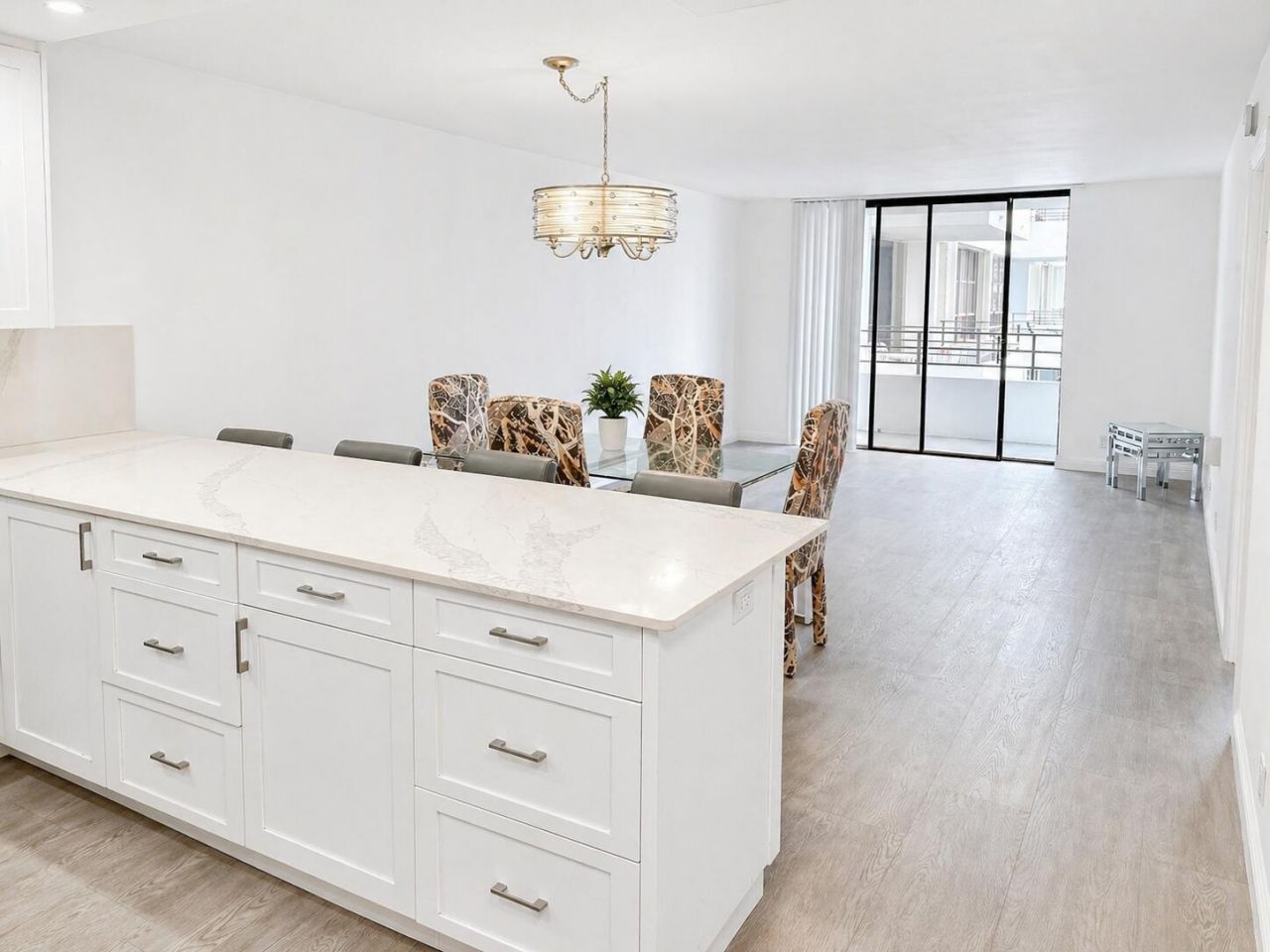600 Three Islands Boulevard, Unit 1016, Hallandale Beach, FL 33009 Photo