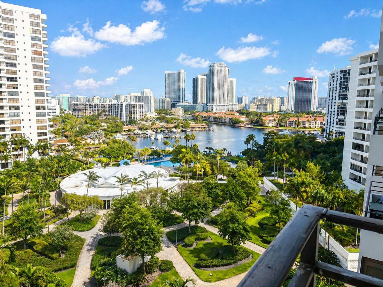 600 Three Islands Boulevard, Unit 1016, Hallandale Beach, FL 33009 Photo