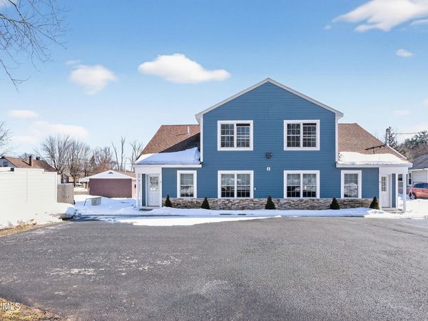 6 Arrow Street, Unit 1, Schenectady, NY 12304