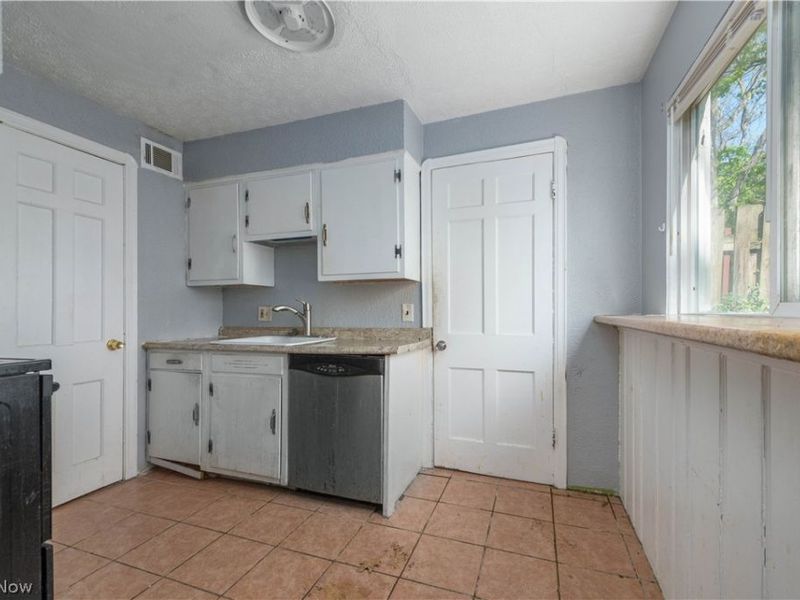 3675 Randolph Road, Cleveland Heights, OH 44121 Photo 17