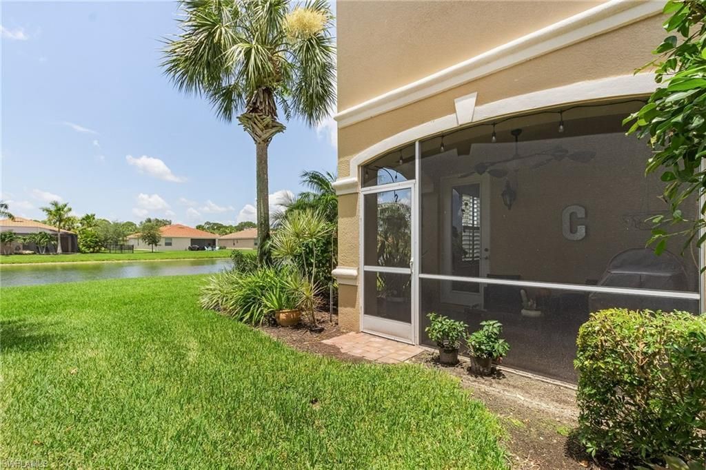 2427 Laurentina Ln, Cape Coral, FL 33909 Photo