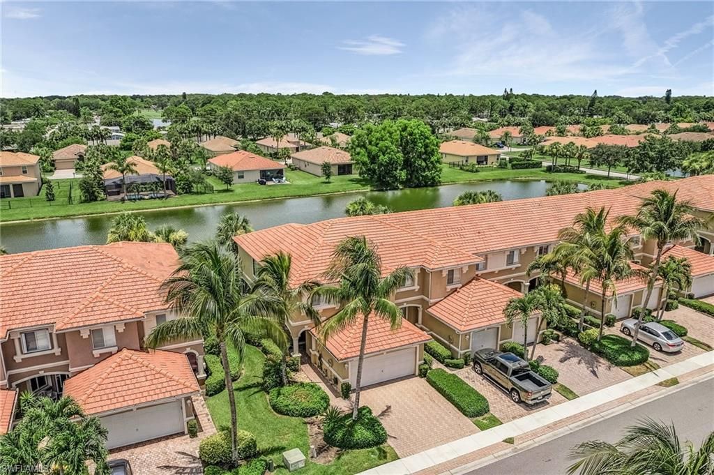 2427 Laurentina Ln, Cape Coral, FL 33909 Photo