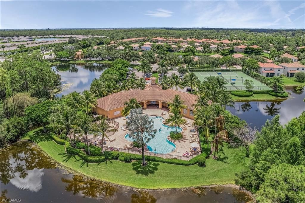 2427 Laurentina Ln, Cape Coral, FL 33909 Photo