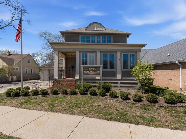 6165 N Green Bay AVENUE, Glendale, WI 53209