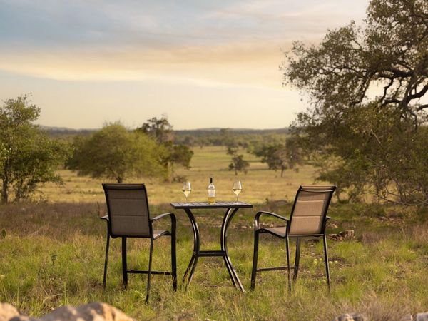 2609 Prochnow Rd, Dripping Springs, TX 78620