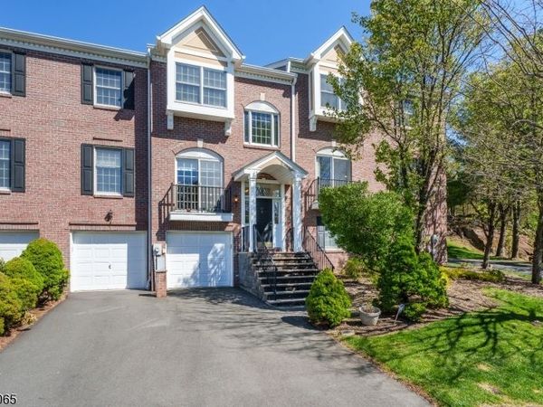 59 Spring Hill Cir, Wayne, NJ 07470