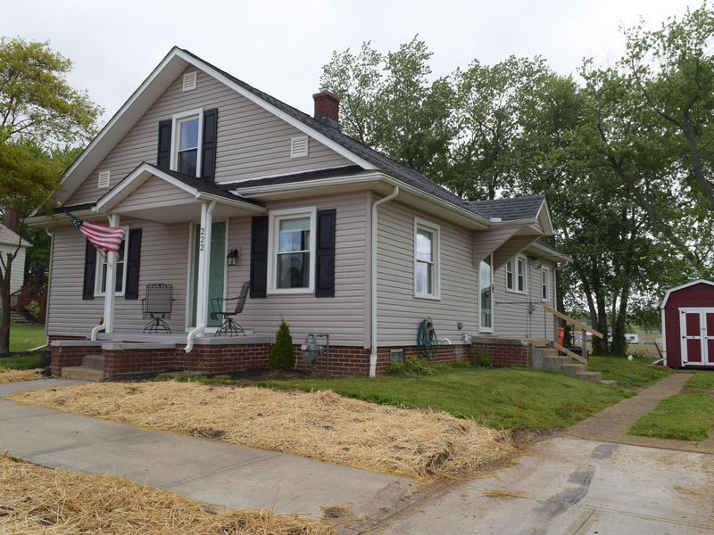 222 S School Street, Amanda, OH 43102 Photo 2