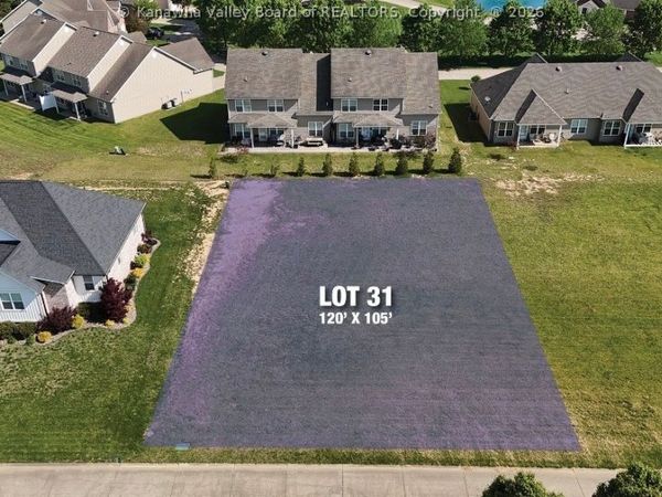 16 Carolyn Way, Culloden, WV 25510