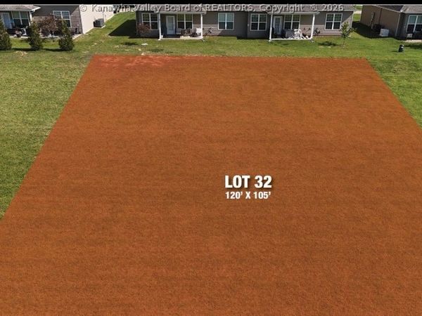 14 Carolyn Way, Culloden, WV 25510