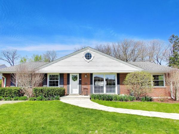 528 Cumnor Court , Deerfield, IL 60015