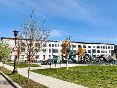 2267 Beechwood Avenue , Saint Paul, MN 55116