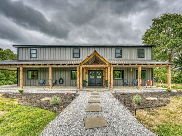 1640 NC 4210 , Western Grove, AR 72685