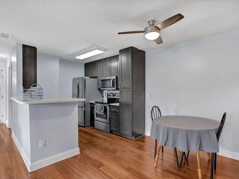 8396 Greyhawk Circle, Columbus, OH 43240 Photo 4