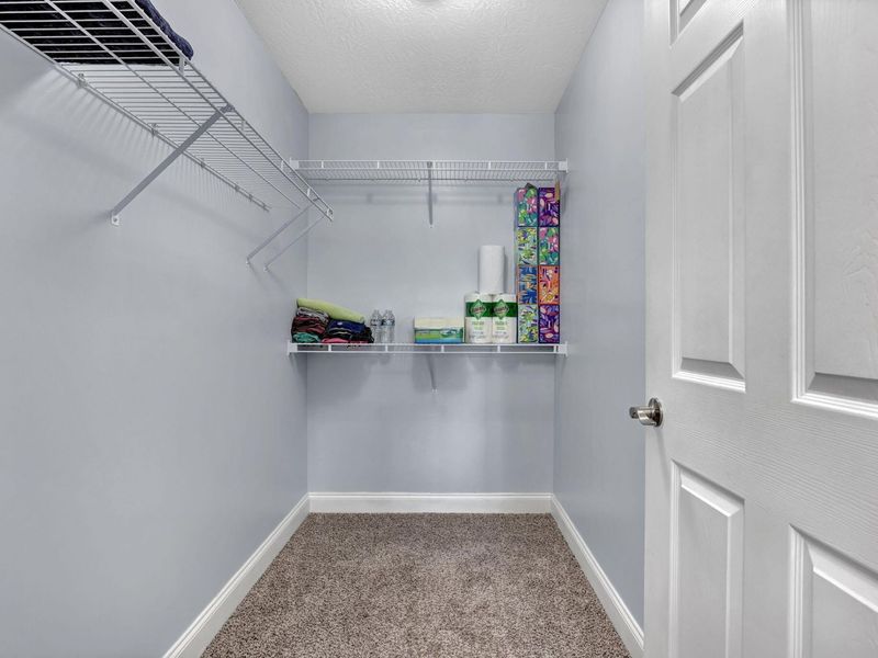 8396 Greyhawk Circle, Columbus, OH 43240 Photo 9