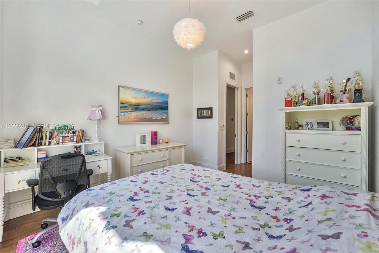 7440 SW 56th Ct , Miami, FL 33143 Photo