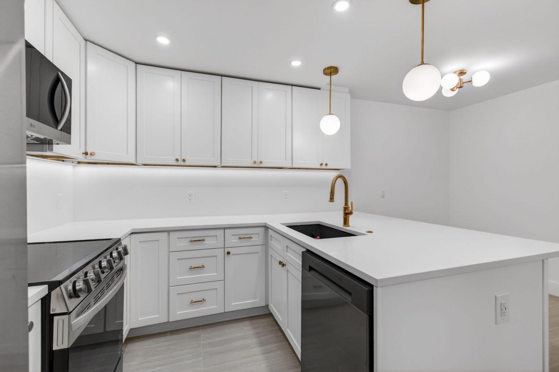 314 Pine Ridge Circle, Unit A1, Greenacres, FL 33463 Photo