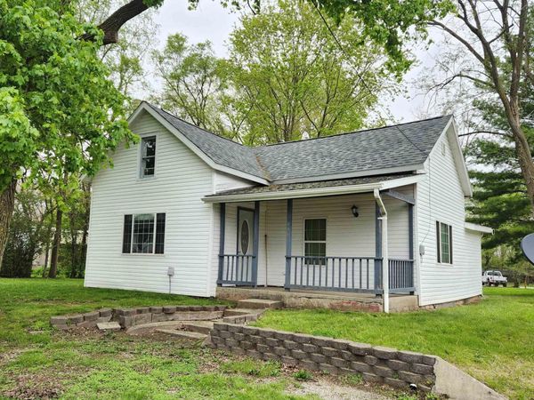 810 W Tower Street, Pierceton, IN 46562