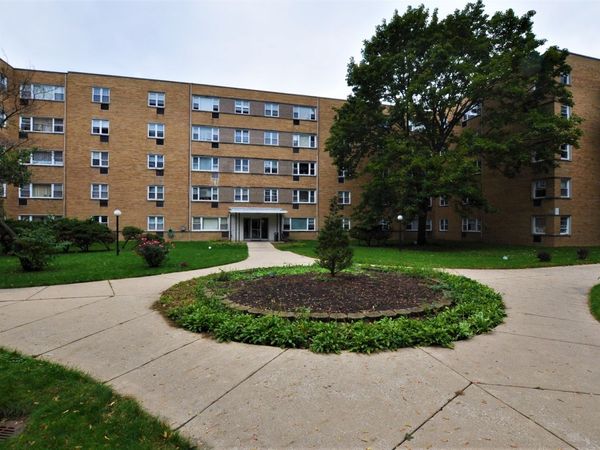 2035 W Granville Avenue , Unit 511, Chicago, IL 60659