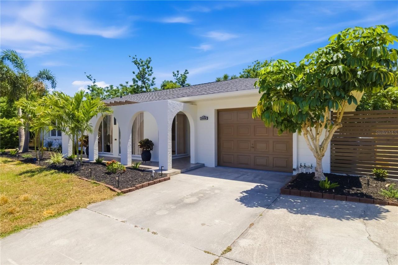 2436 Goldenrod Street, Sarasota, FL 34239 Photo