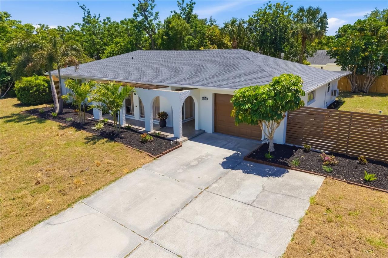 2436 Goldenrod Street, Sarasota, FL 34239 Photo
