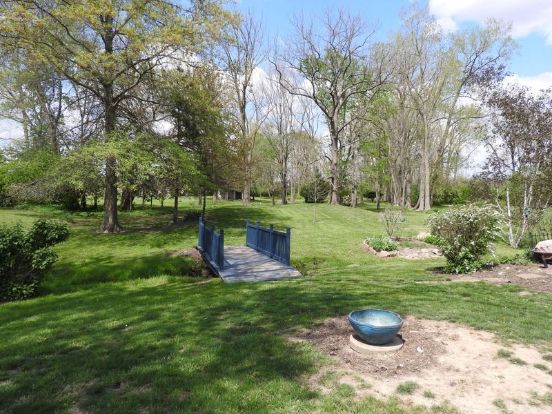 2185 E Loy Road, Piqua, OH 45356 Photo 17