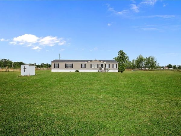 168 Bush Road , Alma, GA 31510